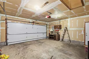 2337 Loch Dr, Springfield, OR 97477 - Photo 31