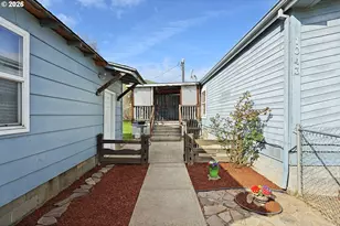 1043 Irvine St, The Dalles, OR 97058 - Photo 9