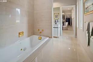 8703 SE Porter Cir, Vancouver, WA 98664 - Photo 17