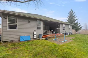 849 N View Dr, Winchester, OR 97495 - Photo 43