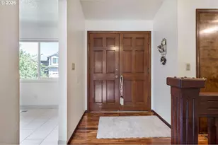 2530 SW 23rd St, Gresham, OR 97080 - Photo 3