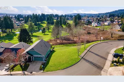 925 Fairway Dr, Washougal, WA 98671 - Photo 1