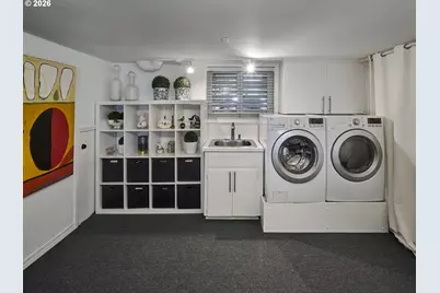 2768 SW Fern St, Portland, OR 97201 - Photo 33
