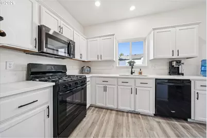 16912 SE Maduros Ct, Damascus, OR 97089 - Photo 11