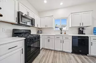 16912 SE Maduros Ct, Damascus, OR 97089 - Photo 11