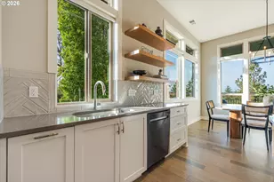 17808 Hillside Way, Lake Oswego, OR 97034 - Photo 11