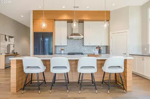 17808 Hillside Way, Lake Oswego, OR 97034 - Photo 9