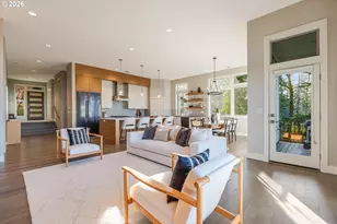 17808 Hillside Way, Lake Oswego, OR 97034 - Photo 17