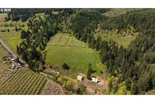 5524 Binns Hill Dr, Hood River, OR 97031 - Photo 9