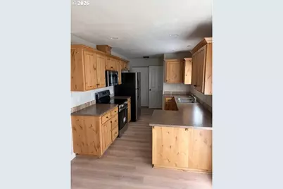 503 SE 157th Ave, Portland, OR 97233 - Photo 5