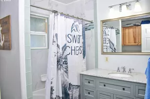 794 N Keene Way Dr, Medford, OR 97504 - Photo 5