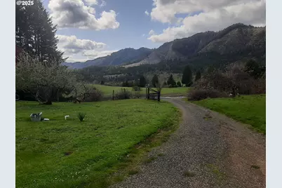 [Address not provided], Oakland, OR 97462 - Photo 23