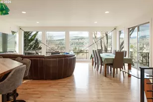 402 Bluff Rd, Hood River, OR 97031 - Photo 9