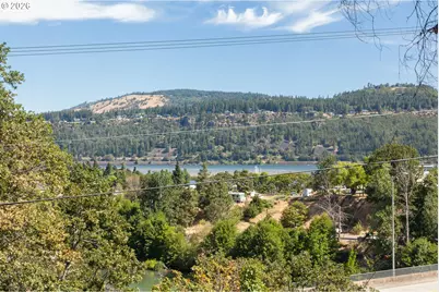 402 Bluff Rd, Hood River, OR 97031 - Photo 11