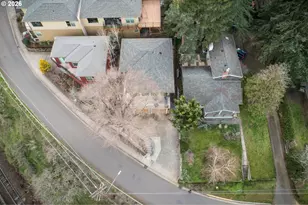 402 Bluff Rd, Hood River, OR 97031 - Photo 37