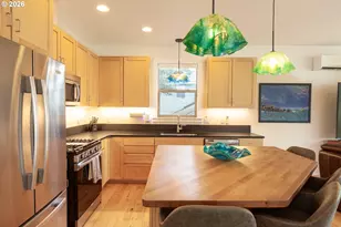 402 Bluff Rd, Hood River, OR 97031 - Photo 19