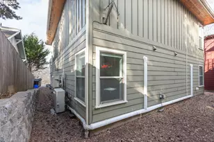402 Bluff Rd, Hood River, OR 97031 - Photo 43