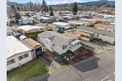 77500 S 6th St #B7, Cottage Grove, OR 97424 - Photo 5