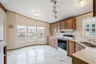 77500 S 6th St #B7, Cottage Grove, OR 97424 - Photo 15