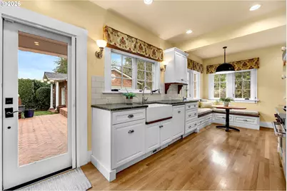 5929 SW Taylor St, Portland, OR 97221 - Photo 7