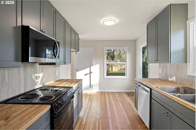 39115 Jasper Lowell Rd, Fall Creek, OR 97438 - Photo 7