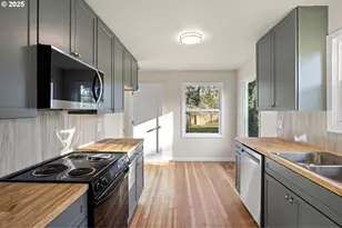 39115 Jasper Lowell Rd, Fall Creek, OR 97438 - Photo 7