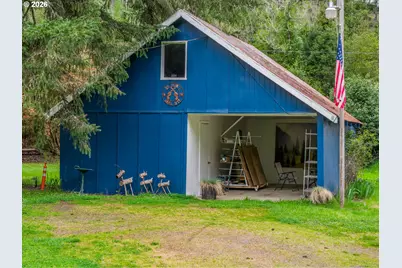50156 Myrtle Creek Rd, Myrtle Point, OR 97458 - Photo 29