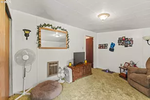 50156 Myrtle Creek Rd, Myrtle Point, OR 97458 - Photo 19