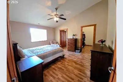 2065 17th St, North Bend, OR 97459 - Photo 23