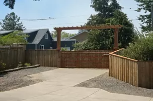 2065 17th St, North Bend, OR 97459 - Photo 5