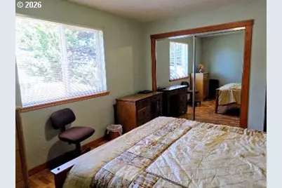 2065 17th St, North Bend, OR 97459 - Photo 31