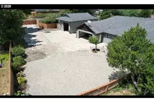 2065 17th St, North Bend, OR 97459 - Photo 43