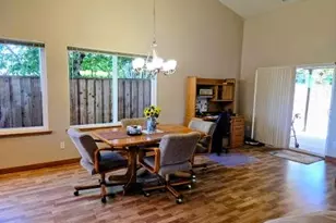2065 17th St, North Bend, OR 97459 - Photo 17