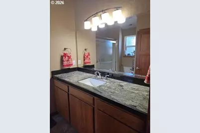 2065 17th St, North Bend, OR 97459 - Photo 27
