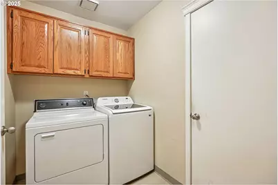 10114 SE Clatsop St, Portland, OR 97266 - Photo 33