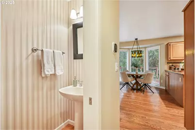 10114 SE Clatsop St, Portland, OR 97266 - Photo 13