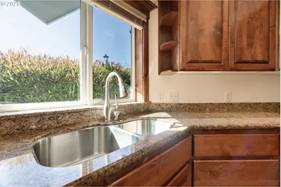 219 Schooner Bay Dr, Brookings, OR 97415 - Photo 19
