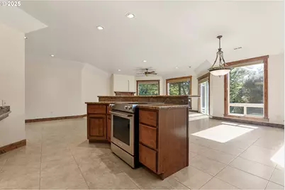 219 Schooner Bay Dr, Brookings, OR 97415 - Photo 21