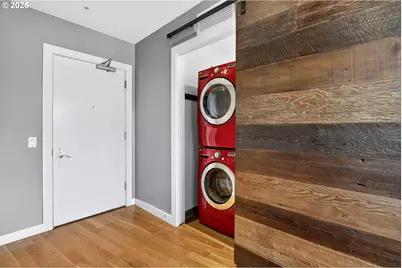 949 NW Overton St #901, Portland, OR 97209 - Photo 17