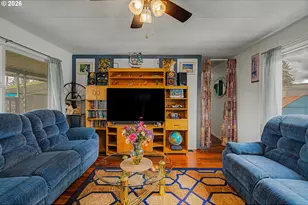 13055 SE Stark St, Portland, OR 97233 - Photo 5