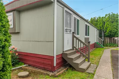 13055 SE Stark St #5, Portland, OR 97233 - Photo 3