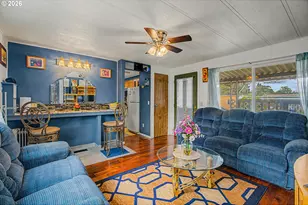 13055 SE Stark St, Portland, OR 97233 - Photo 7