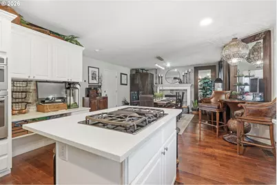 16697 NW Graf St, Portland, OR 97229 - Photo 9