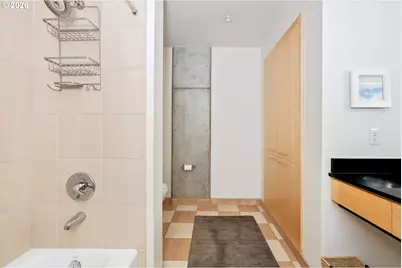 420 NW 11th Ave #720, Portland, OR 97209 - Photo 31