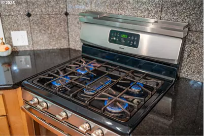 3308 Bayview Ter, Seaside, OR 97138 - Photo 11