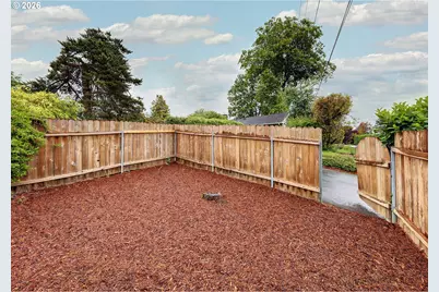 7785 SW Cedar St, Portland, OR 97225 - Photo 47
