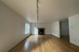 1006 NE Mariners Loop, Portland, OR 97211 - Photo 9