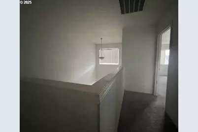 1006 NE Mariners Loop, Portland, OR 97211 - Photo 25