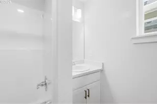 1228 SE 151st Ave, Portland, OR 97233 - Photo 27