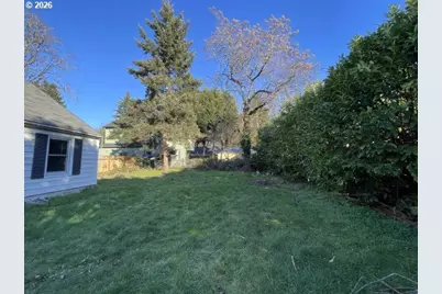 5808 SE Laurel St, Milwaukie, OR 97222 - Photo 33